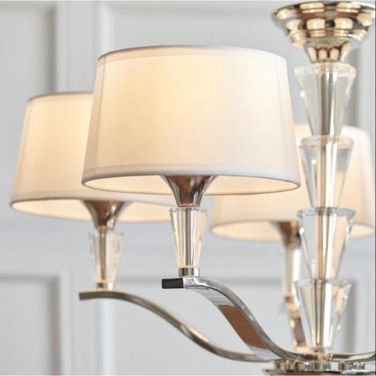 luster lampa strieborna biela retaz svetly nikel obyvacka spalna predsien chodba luxusna exkluzivna vila mestsky byt kristal.jpg